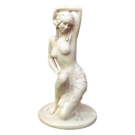 Statue de femme danseuse
