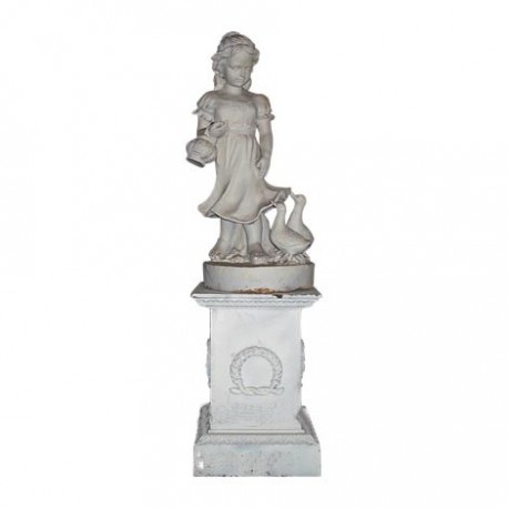 Statue d'enfant en fonte