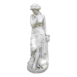 Statue de femme en fonte