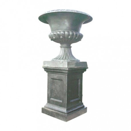 Socle et vase en fonte