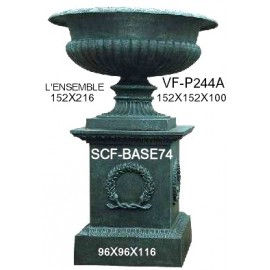 Socle et vase en fonte