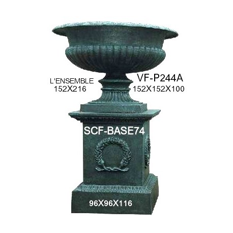 Socle et vase en fonte